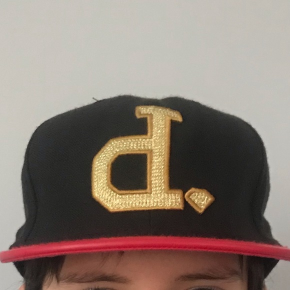 Diamond hat for anyone - Picture 1 of 7